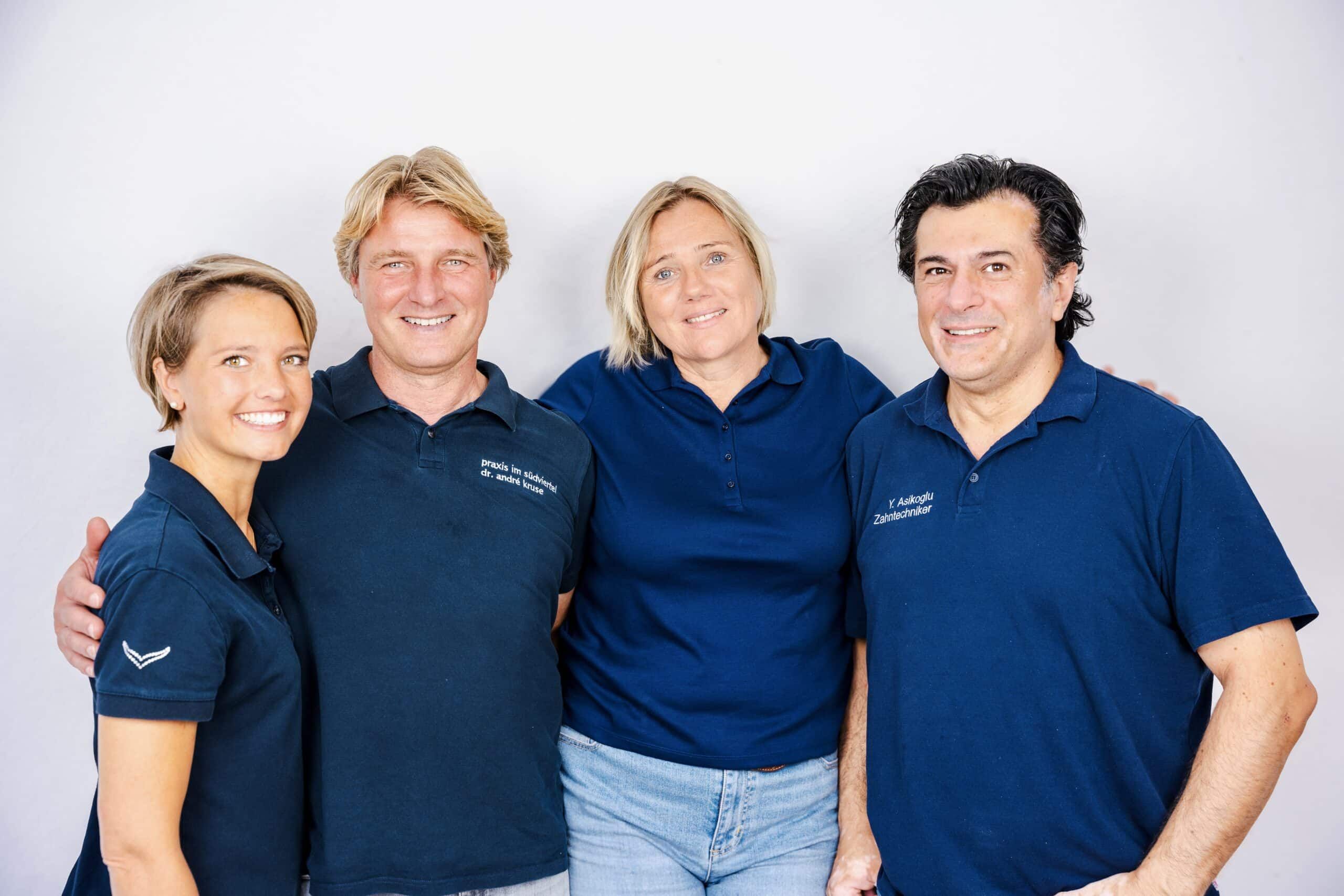 Praxisteamfoto - Dr. Andre Kruse und Team