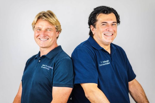 Zahnarzt und Zahntechniker - Team Zahnarztpraxis im Suedviertel Essen