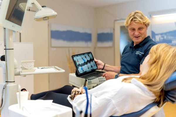 Aligner-Therapie - Zahnschienen in Essen bei Zahnarzt Dr. Kruse